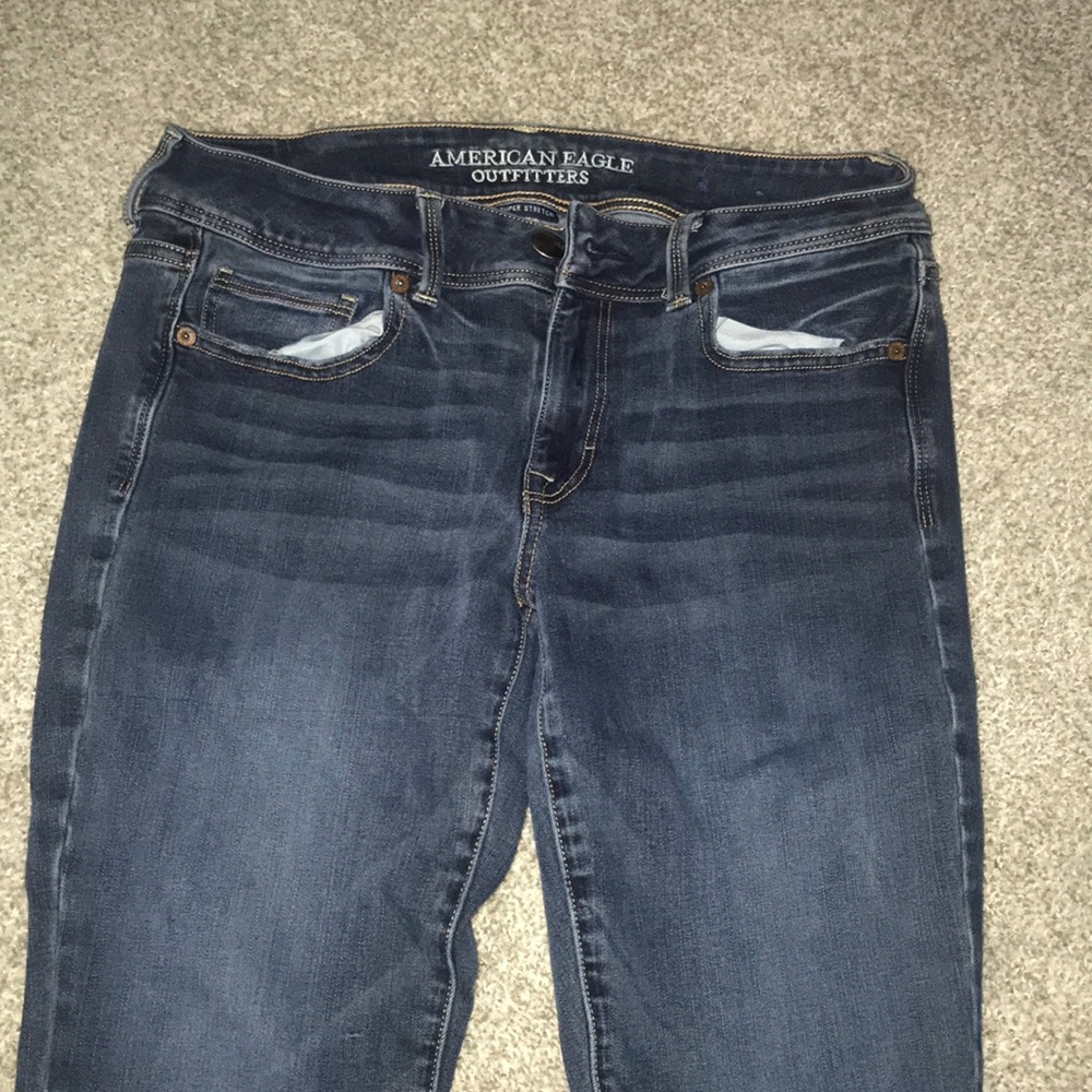 Size 8 kickboot AE jeans
